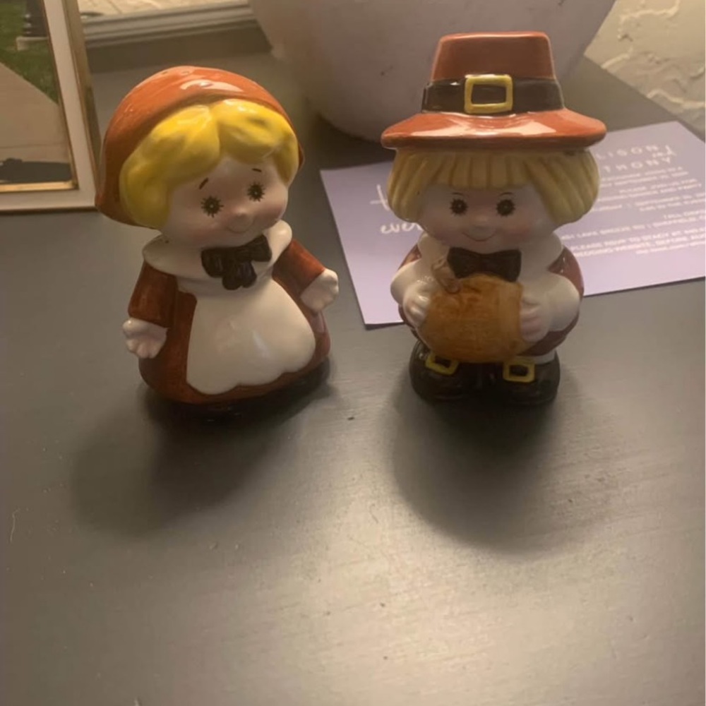 Thanksgiving Pilgrim Figurines